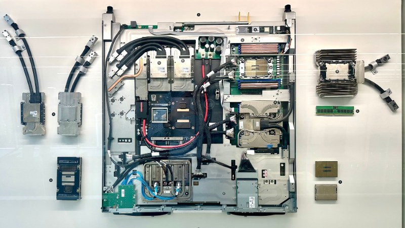 Une carte graphique refroidie au glycol : la machine qui fait tourner un modèle d’images en local